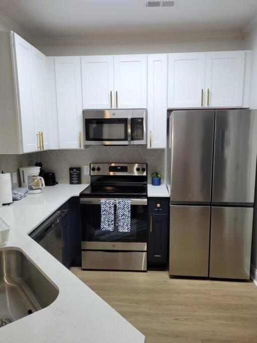 South Charlotte'S Cozy & Modern Apartment Exterior photo